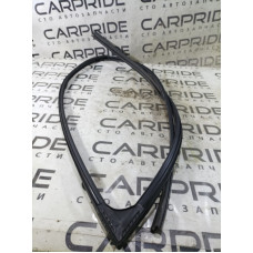 Уплотнитель стекла двери