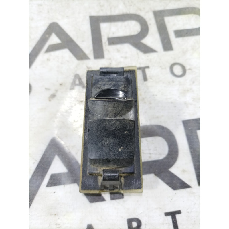 Плафон подсветки номера (оптика) Jeep Cherokee KL 68223865AB