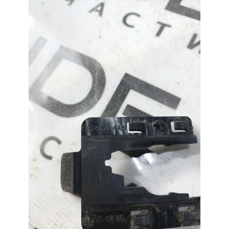 Кронштейн (двигатель и элементы) Jeep Cherokee KL 68145214ab