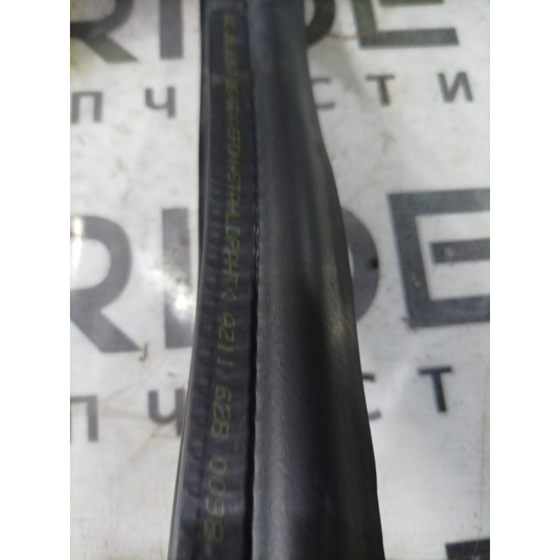 Уплотнитель капота (кузов и элементы) Mercedes-Benz E-class W211 2008 3.5 A2116280098