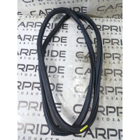 Уплотнитель проема двери