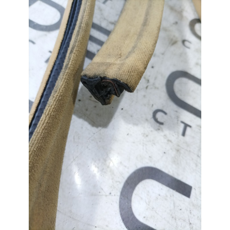 Уплотнитель (кузов и элементы) Mercedes-Benz E-class W124 1990 3.2