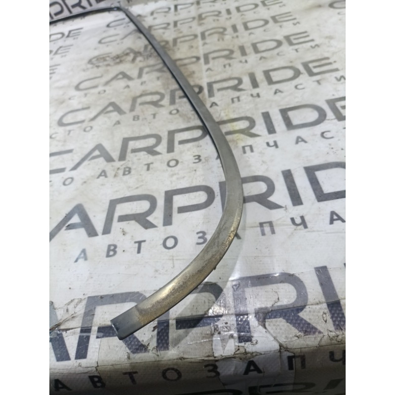 Молдинг стекла (кузов и элементы) Mercedes-Benz E-class W124 1990 3.2