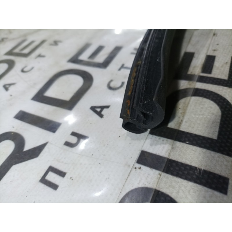 Уплотнитель (кузов и элементы) Subaru Outback BS 2016 2.5