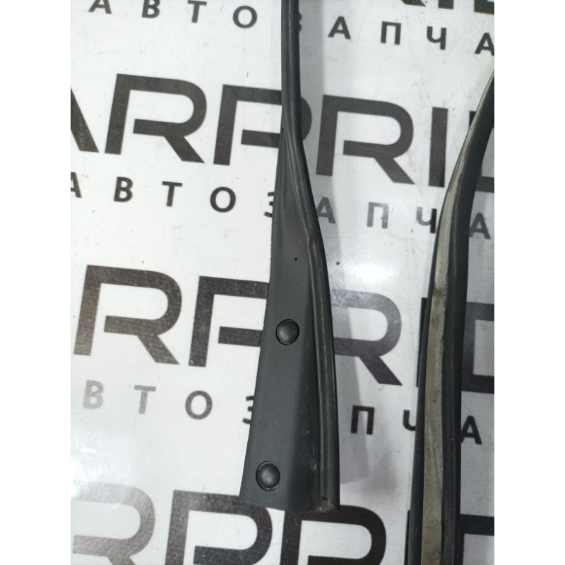 Уплотнитель (кузов и элементы) Mercedes-Benz GL X164 2012 4.6 a1646904898