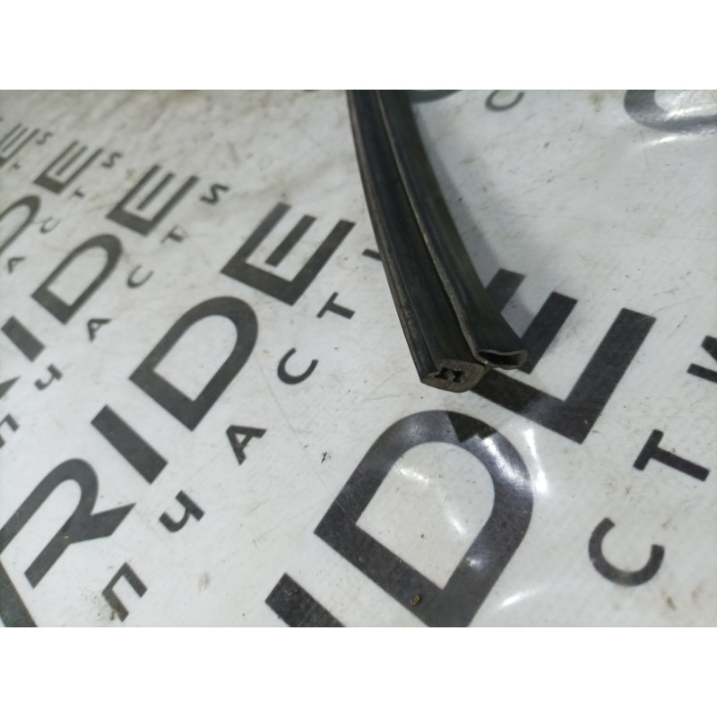 Уплотнитель (кузов и элементы) Mercedes-Benz GL X164 2012 4.6