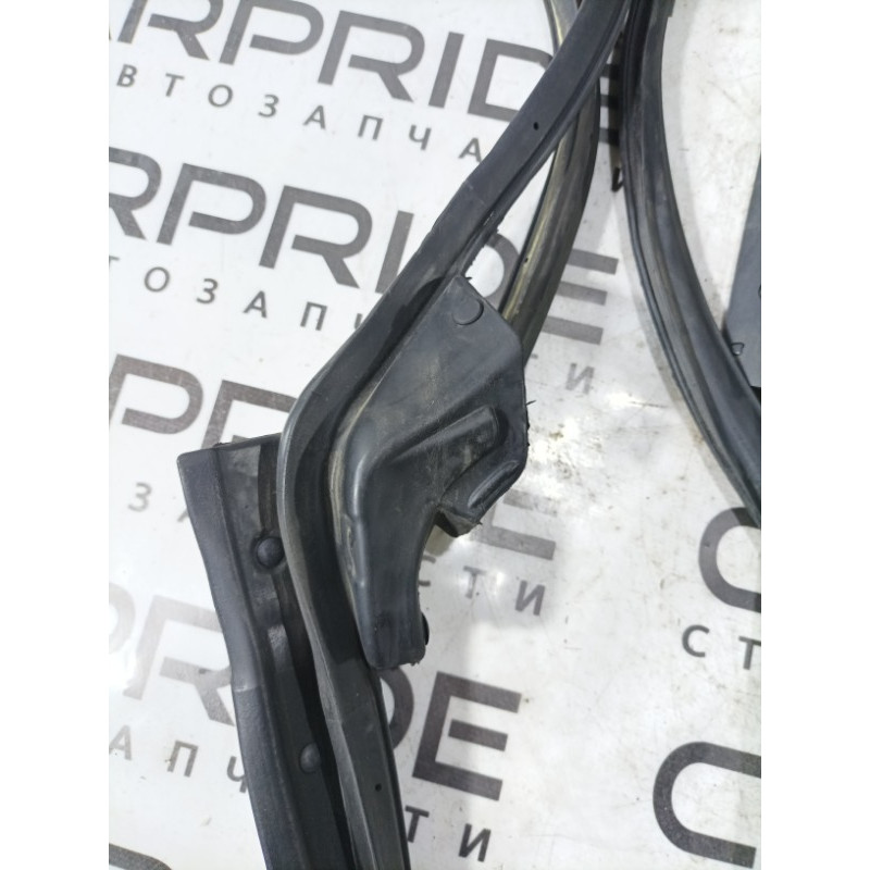 Уплотнитель (кузов и элементы) Subaru Outback BS 2016 2.5