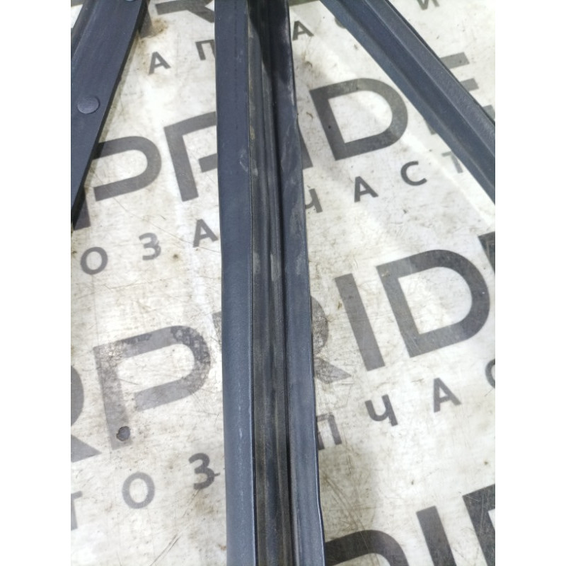 Уплотнитель (кузов и элементы) Subaru Outback BS 2016 2.5