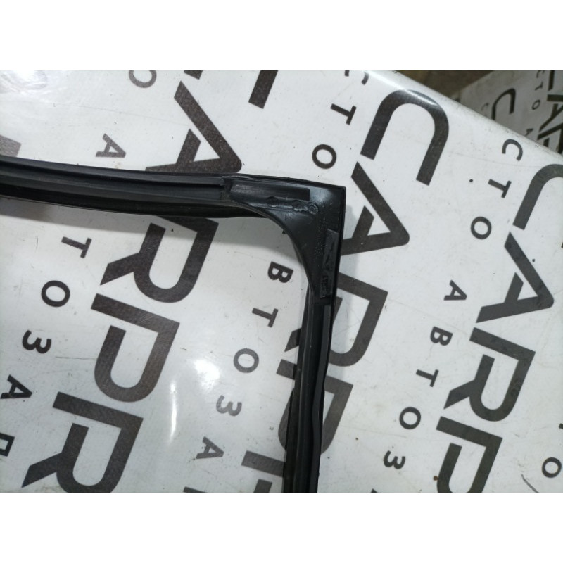 Уплотнитель стекла двери (кузов и элементы) Subaru Outback BS 2016 2.5 63527al04b