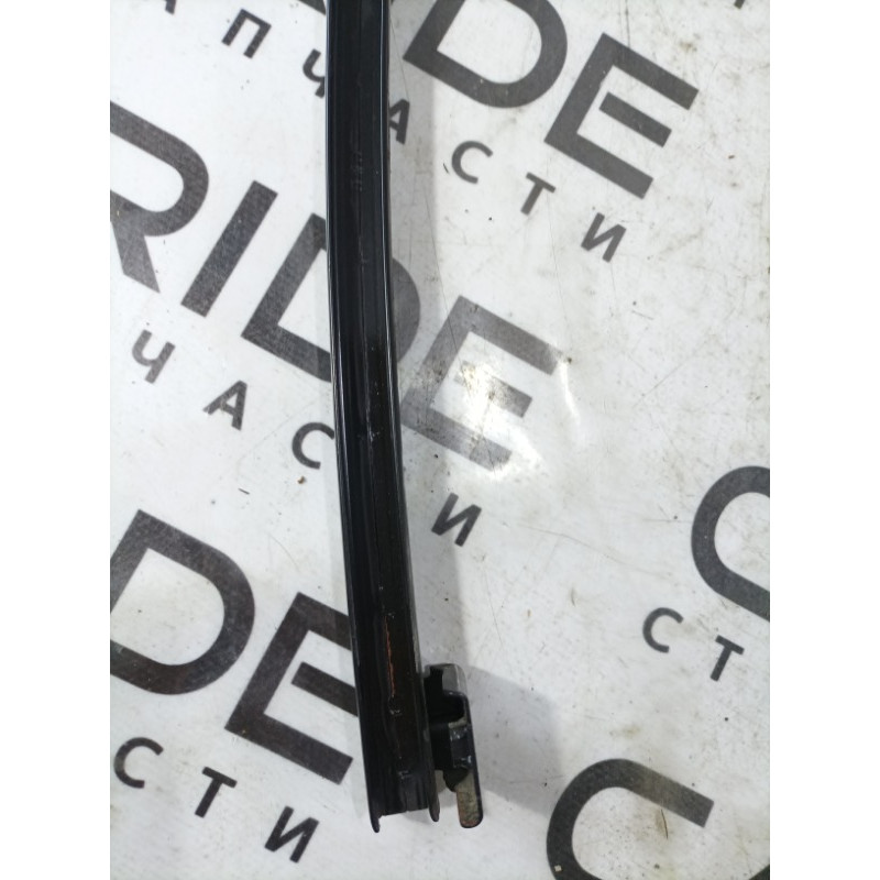 Направляющая стекла двери (кузов и элементы) Subaru Outback BS 2016 2.5 62240AL02A