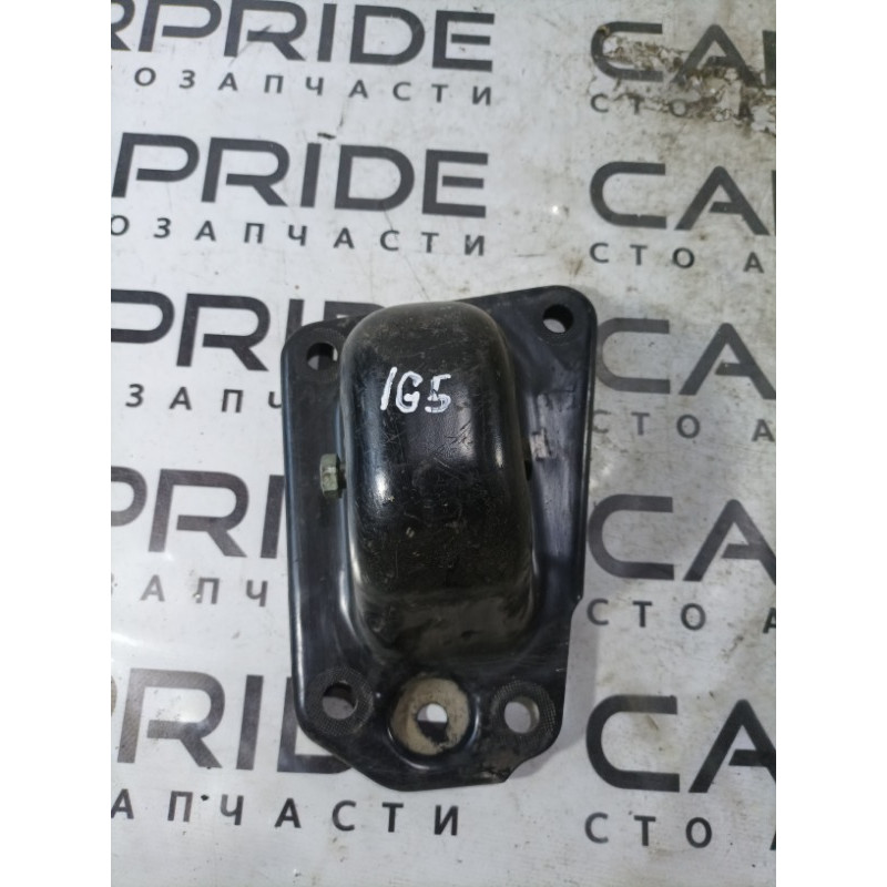 Кронштейн рычага подвески (подвеска) Volkswagen Golf 1K 2004 2.0 BKD 1k0505130g