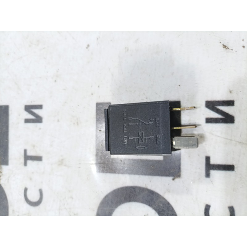 Реле (електрика) Audi A6 C6 8z0951253