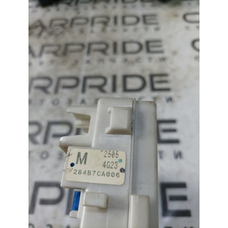 Блок предохранителей (электрика) Nissan Maxima A34 284b7ca006