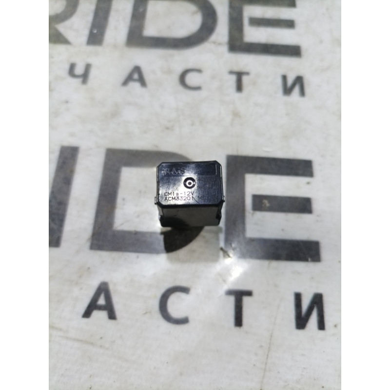 Реле (электрика) Nissan Maxima A34 acm33201m03