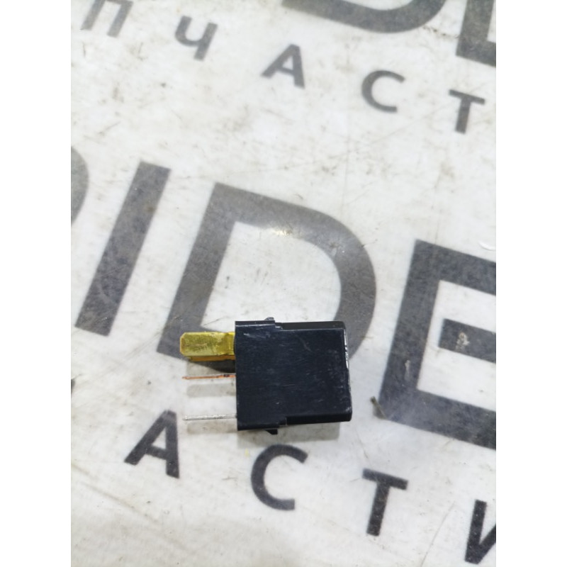 Реле (электрика) Nissan Maxima A34 acm33201m03