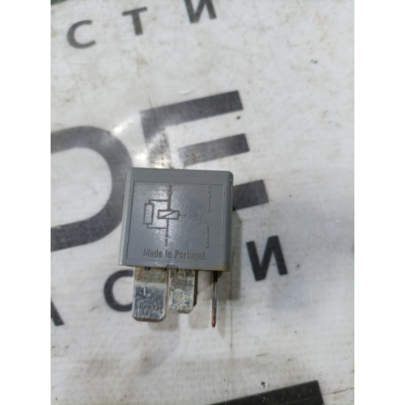 Реле (электрика) Ford Escape MK4 f80b14b192aa