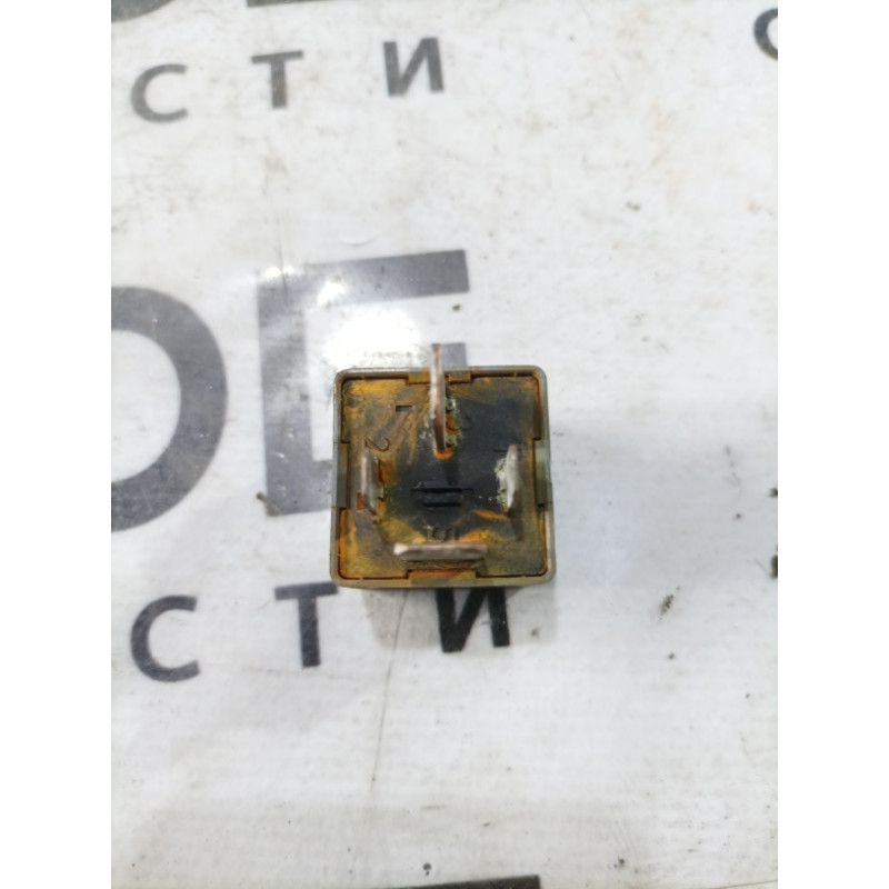 Реле (электрика) Ford Escape MK4 f80b14b192aa