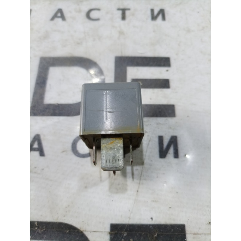 Реле (электрика) Ford Escape MK4 f80b14b192aa