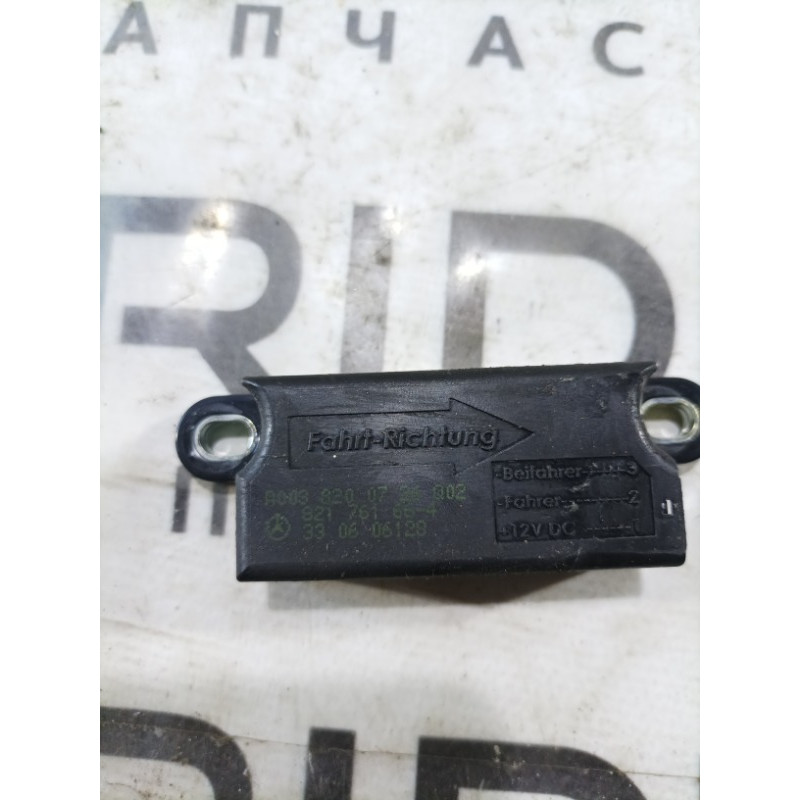 Датчик удара (электрика / датчики) Mercedes-Benz C-class W203 2007 3.0 a0038200726