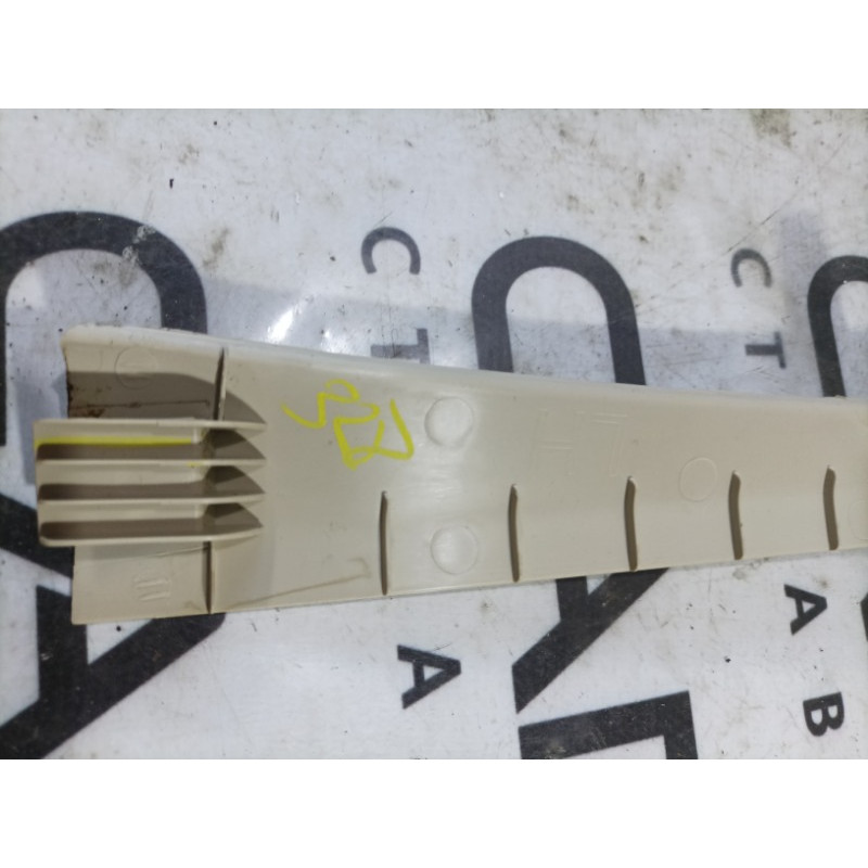 Обшивка стойки нижняя (салон) Volkswagen Passat B7 2014 1.8 561868237a