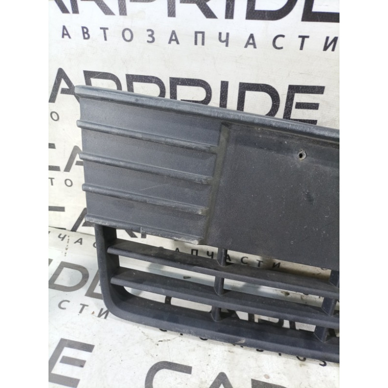 Решетка бампера (кузов и элементы) FORD Focus MK3 2013 2.0 BM5117K945