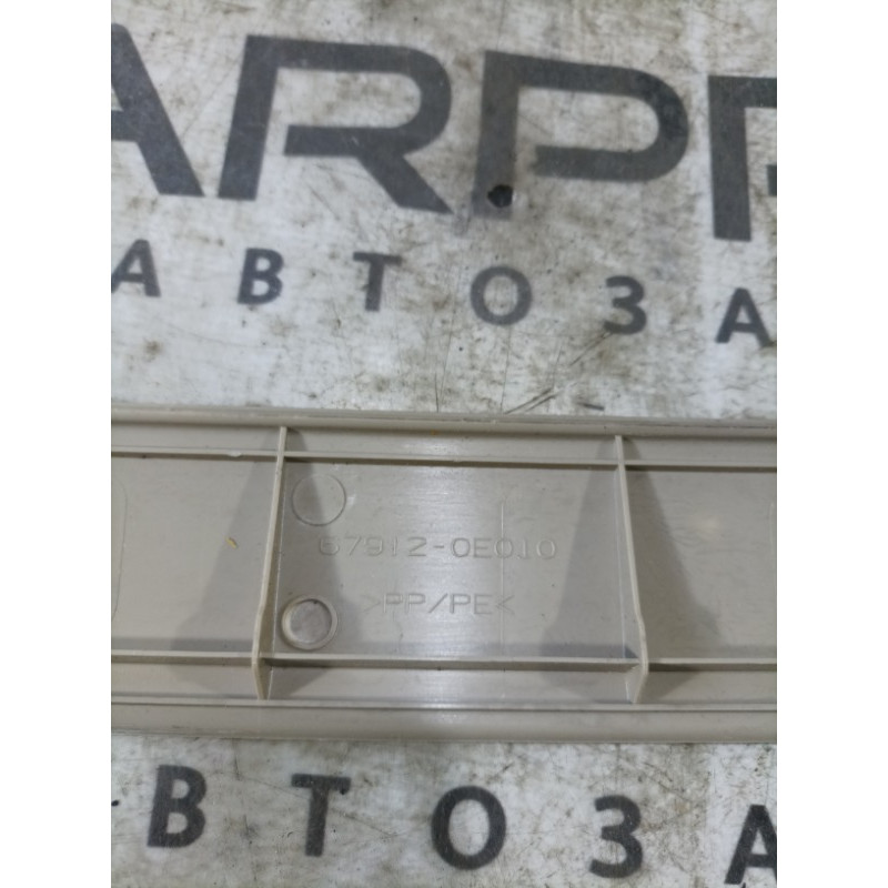 Накладка на порог (кузов и элементы) Lexus RX XU30 679120e010