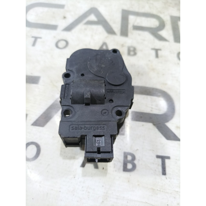 Привід заслонки обігрівача (обігрів та кондиціювання.) Mercedes-Benz GL X164 2012 4.6 220720111a