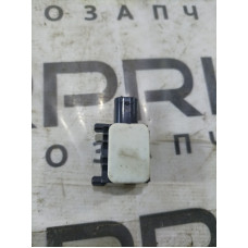 Датчик удару