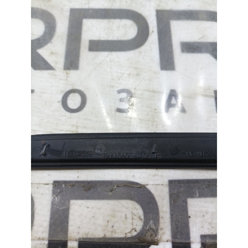 Накладка торпеди (салон) Mercedes-Benz GL X164 2012 4.6 A1646831008