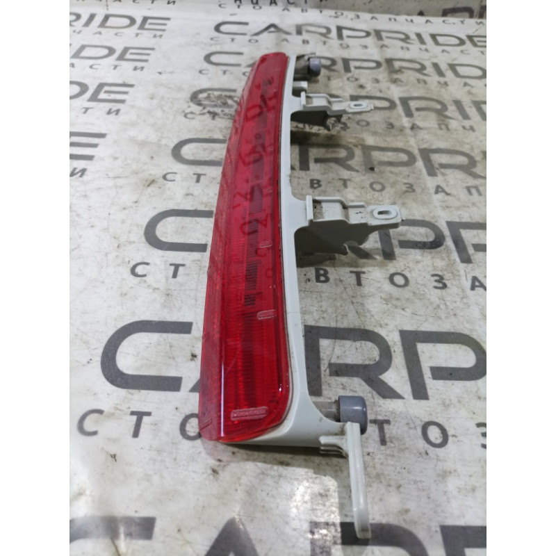 Повторитель стоп сигнала (оптика) Jeep Cherokee KL 68102902a