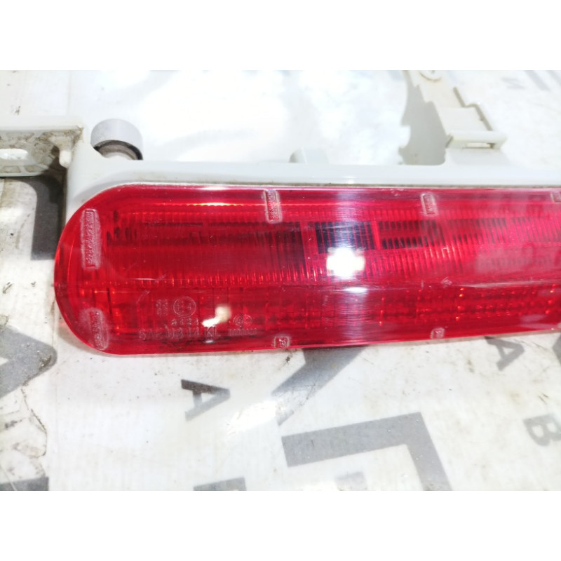 Повторитель стоп сигнала (оптика) Jeep Cherokee KL 68102902a