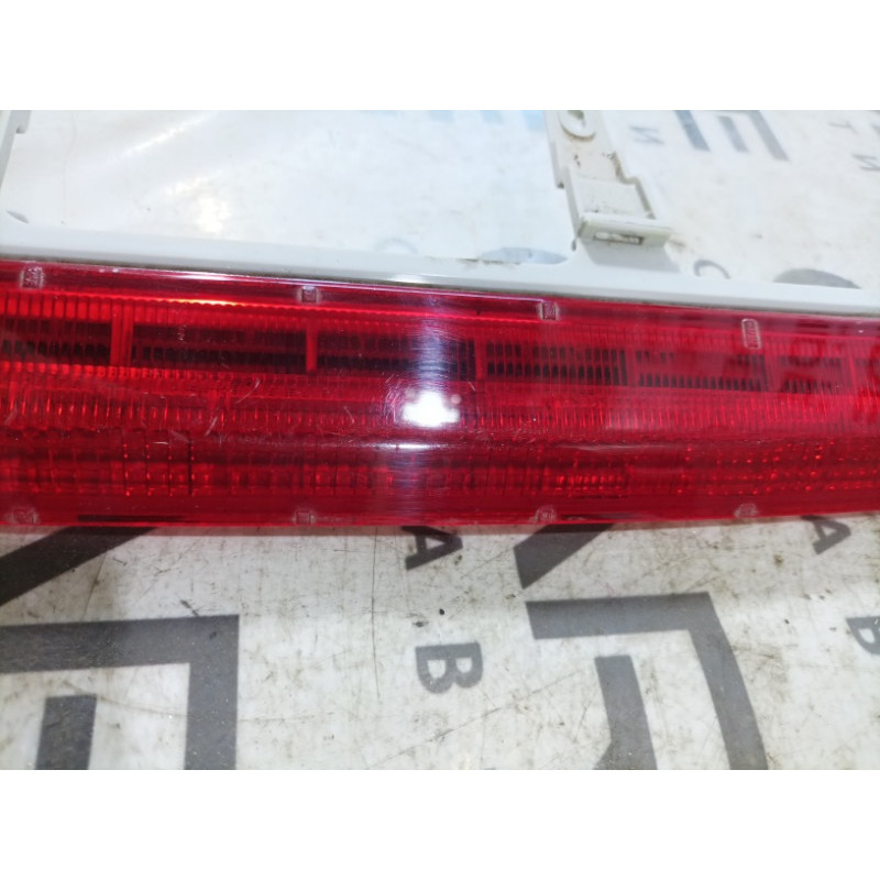 Повторитель стоп сигнала (оптика) Jeep Cherokee KL 68102902a