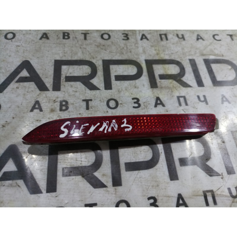 Катафот бампера (кузов и элементы) Toyota Sienna 3