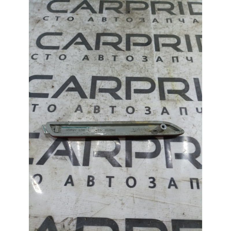 Катафот бампера (кузов и элементы) Toyota Sienna 3