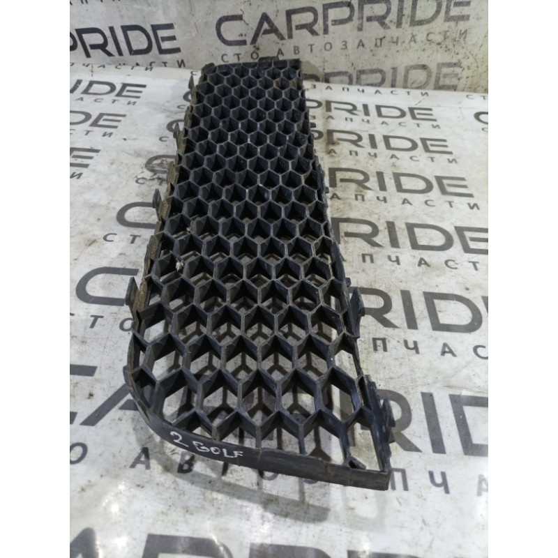Решетка бампера (кузов и элементы) Volkswagen Golf 1K 2.5