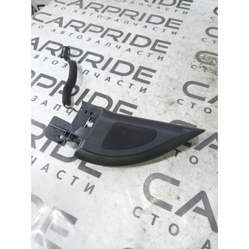 Молдинг двери (уголок) внутренний (кузов и элементы) Volkswagen Golf 1K 2.5 1k0837993b