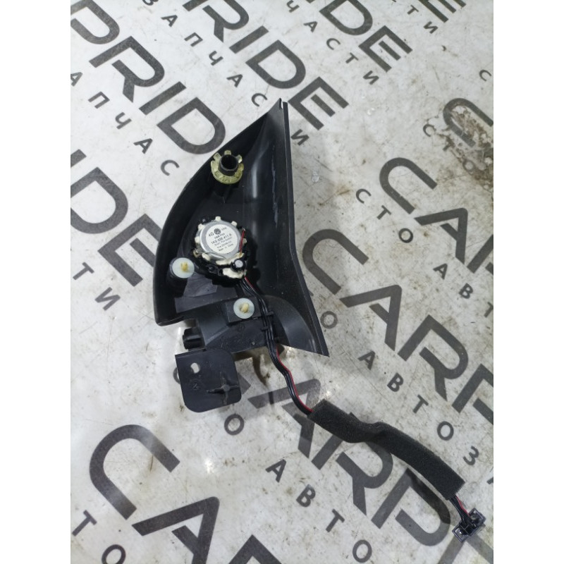 Молдинг двери (уголок) внутренний (кузов и элементы) Volkswagen Golf 1K 2.5 1k0837993b