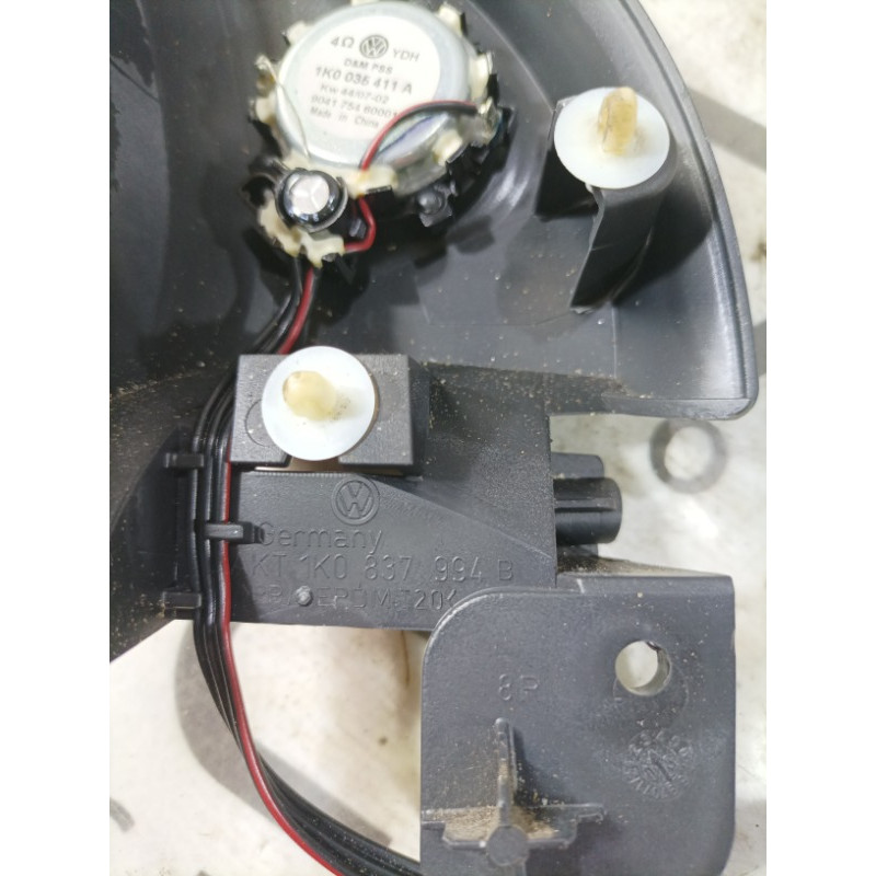 Молдинг двери (уголок) внутренний (кузов и элементы) Volkswagen Golf 1K 2.5 1k0837994b