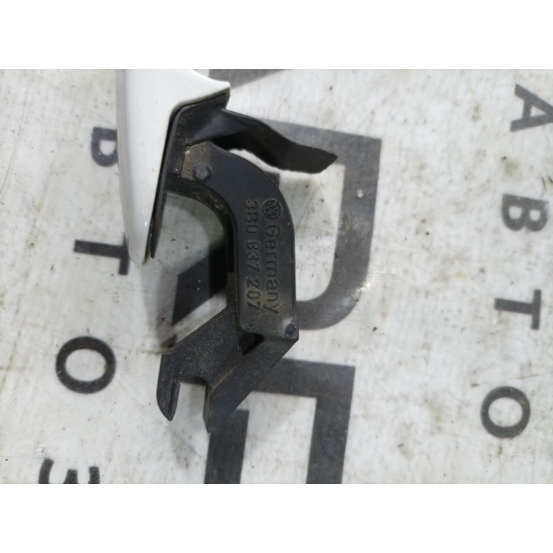 Ручка двери внешняя (кузов и элементы) Volkswagen Golf 1K 2.5 3b0837207