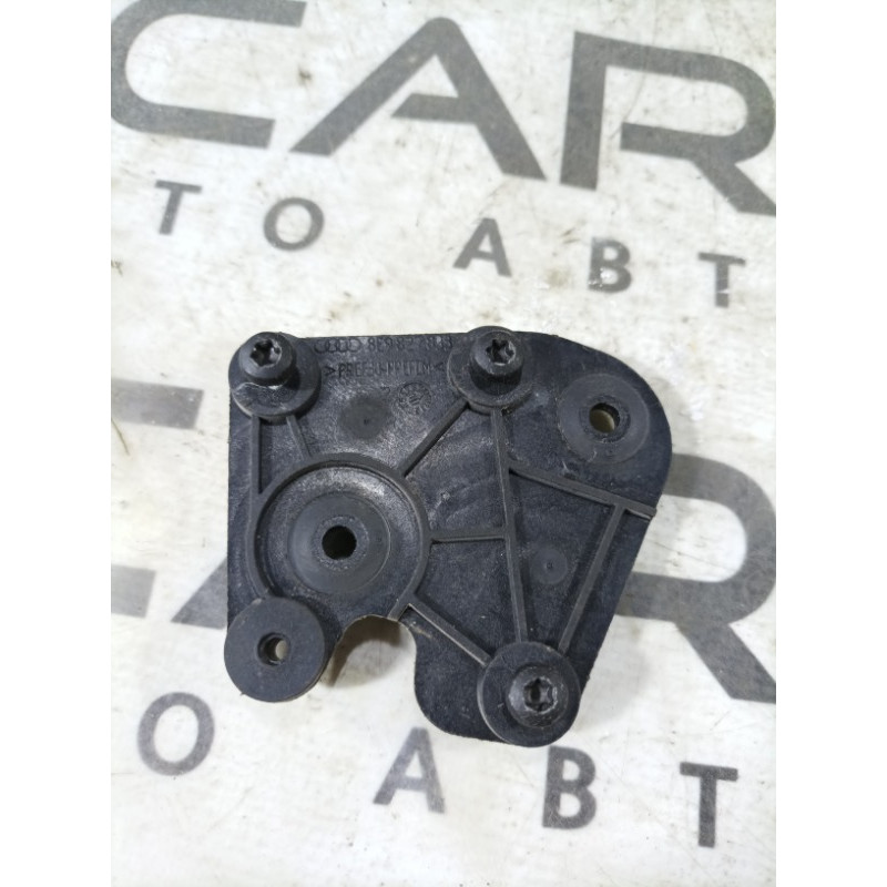 Кронштейн (двигатель и элементы) AUDI A4 B6 2.4BDV 8E9827833
