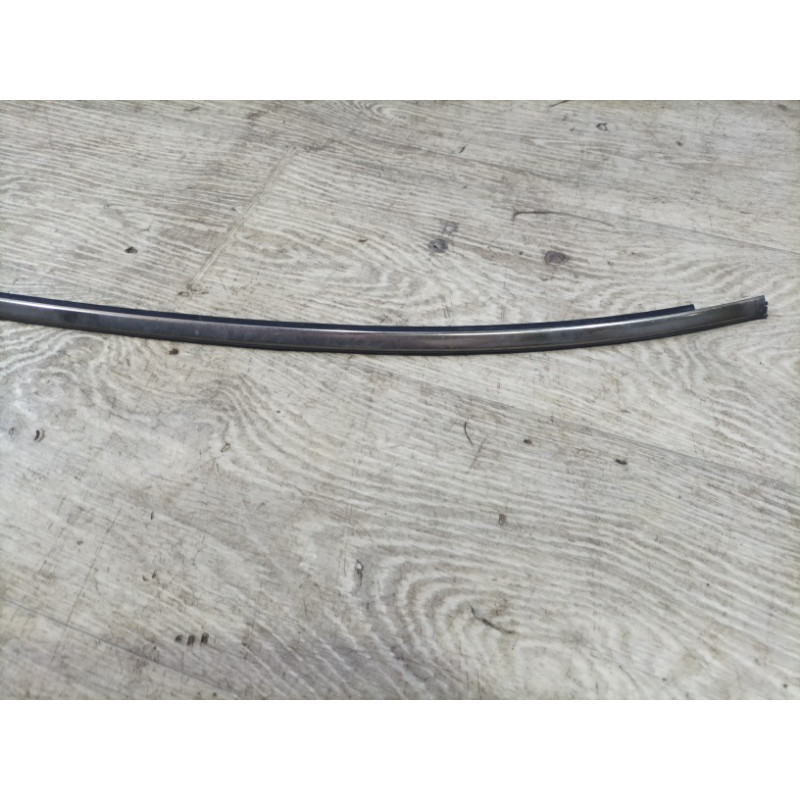 Молдинг двери внешний (кузов и элементы) Mercedes-Benz E-class W124 1990 3.2