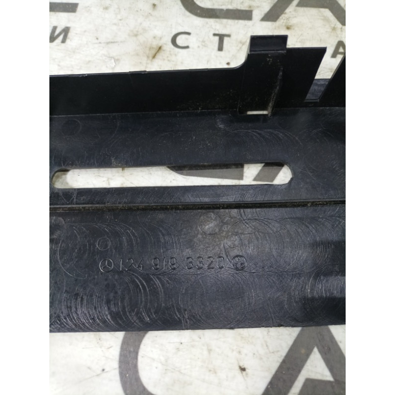 Накладка сидіння (салон) Mercedes-Benz E-class W124 1990 3.2 1249193320