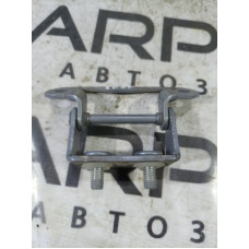 Петля багажника