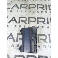 Направляющая стекла двери