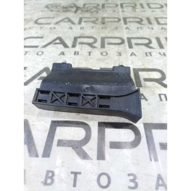 Направляющая стекла двери (кузов и элементы) Hyundai Sonata LF 82560C1000