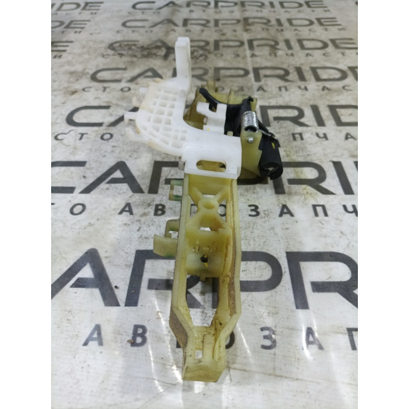 Кронштейн ручки двери (кузов и элементы) Hyundai Sonata LF 9192103101