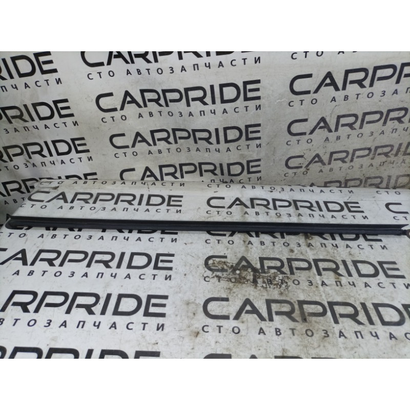 Молдинг стекла внутренний (наружные элементы кузова) Hyundai Sonata LF 82241C1000