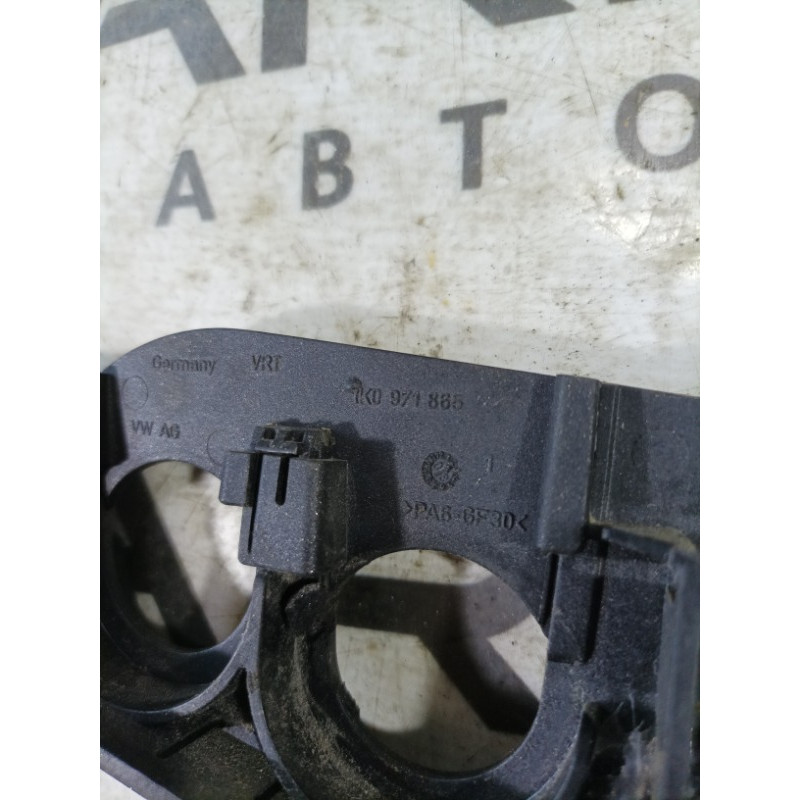 Уплотнитель (кузов и элементы) Volkswagen Golf 1K 2.5 1k0971865