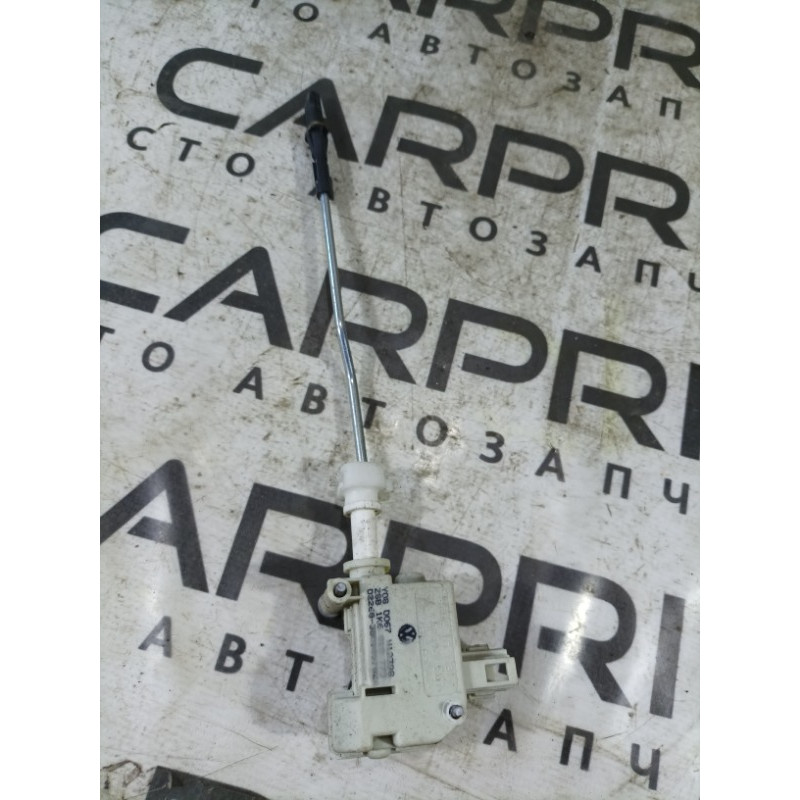 Привод лючка топливного бака (электрика) Volkswagen Golf 1K 2.5 1k6010773