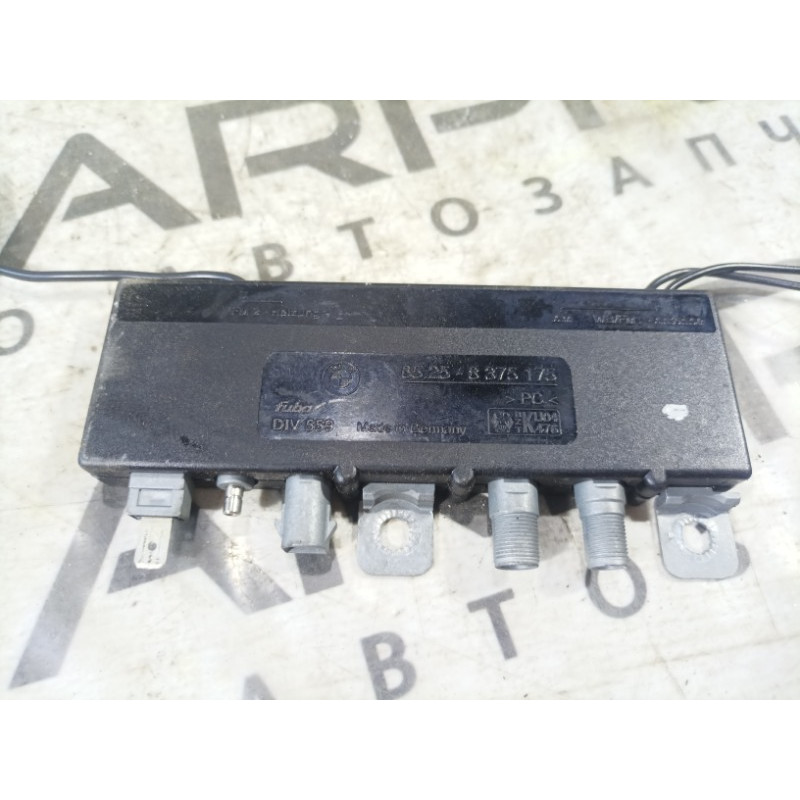 Усилитель антенны (электрика) BMW 3-series E36 1997 M52b28 65258375175